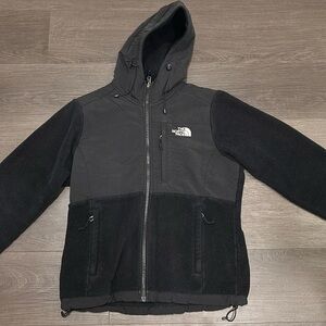 Black North Face Denali Jacket - Retro